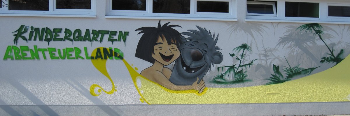 Außenansicht des Kindergarten Breitscheidt mit Mougli und Balu als Grafiti